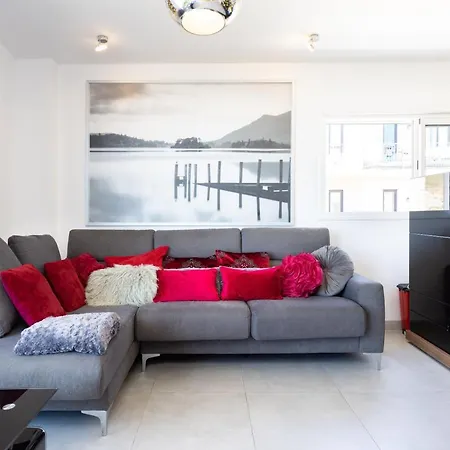 River El Galeon * 阿德耶